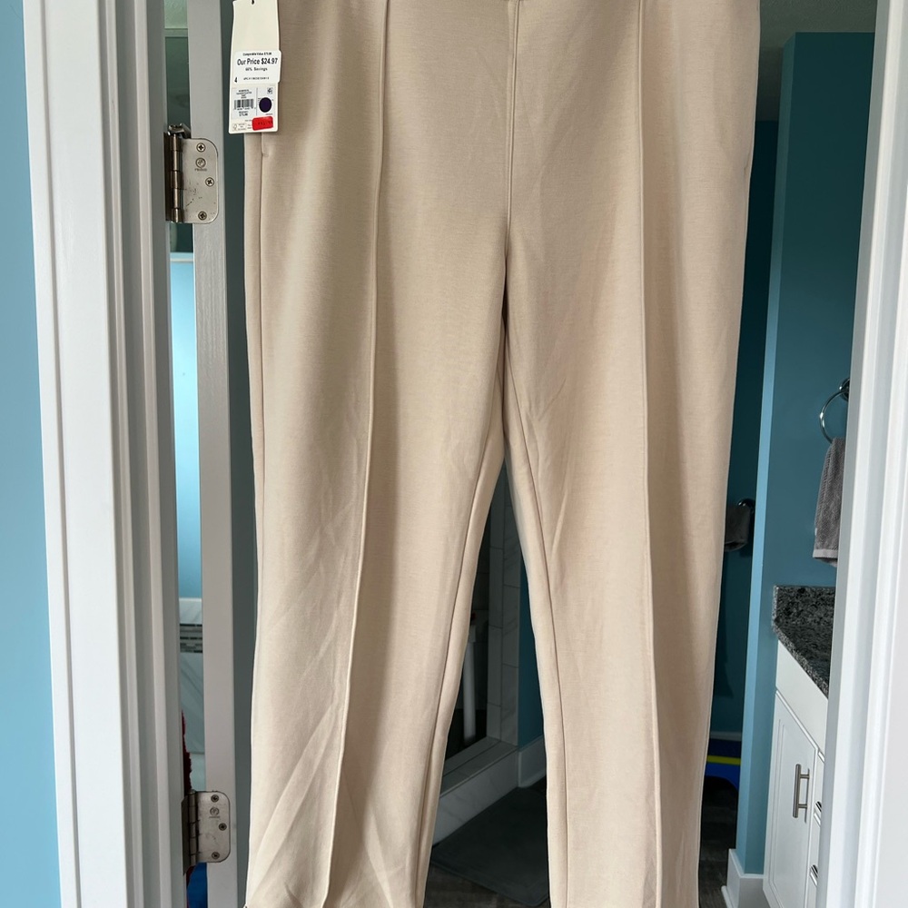 Walter Hagen Tan Pleated Pants
